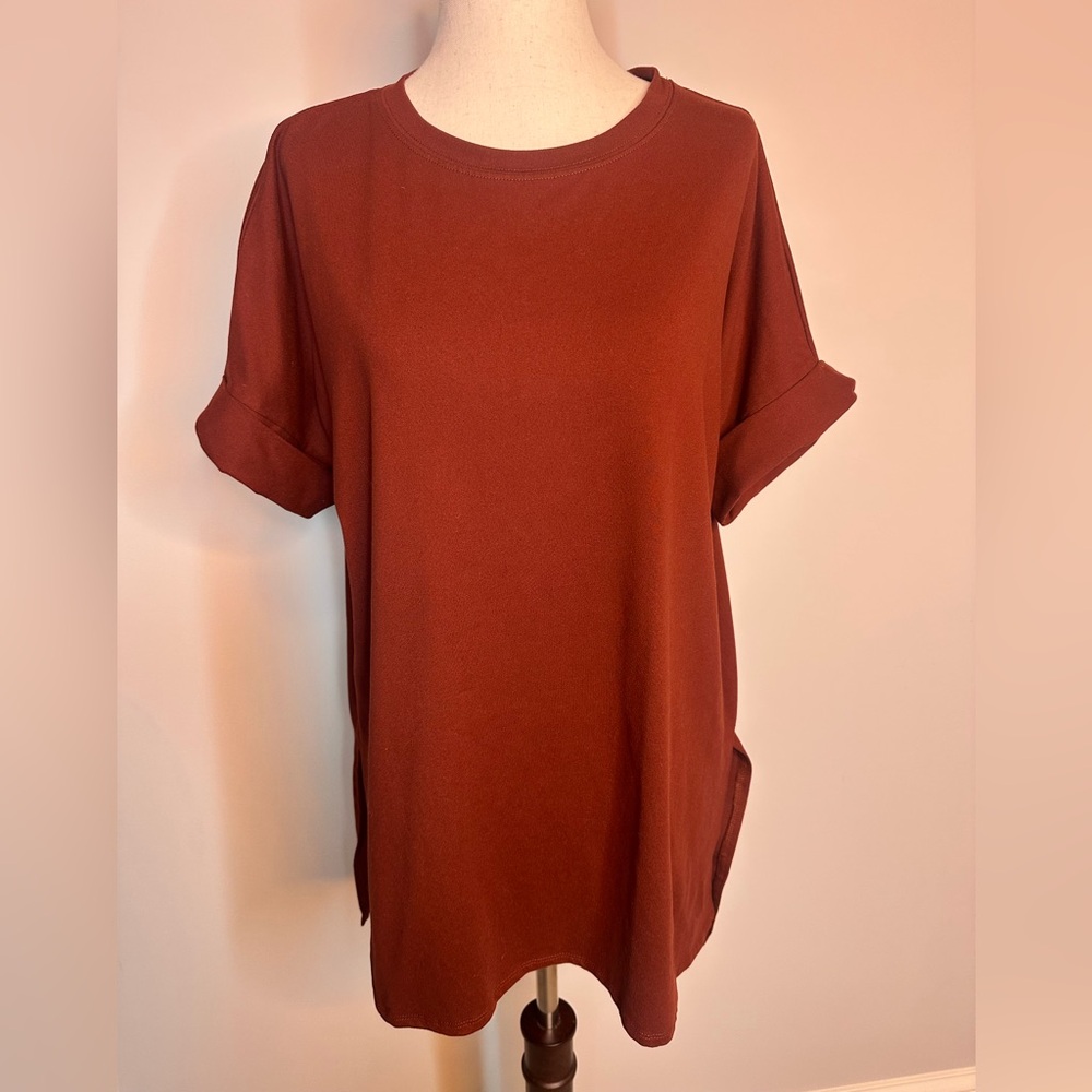 Sz S Zenana rust tunic short sleeve crew neck shirt cuffed sleeves oversized